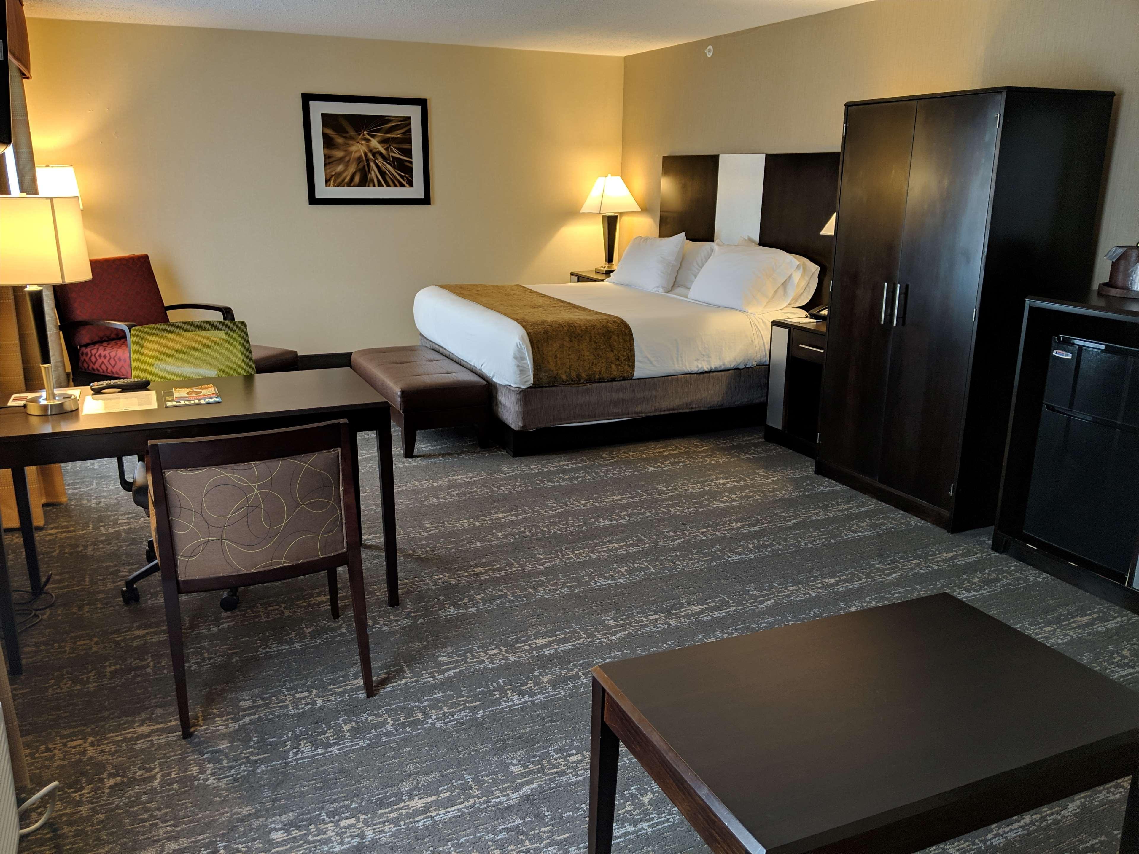 Best Western Plus Hanes Mall Уинстон-Сейлем Экстерьер фото