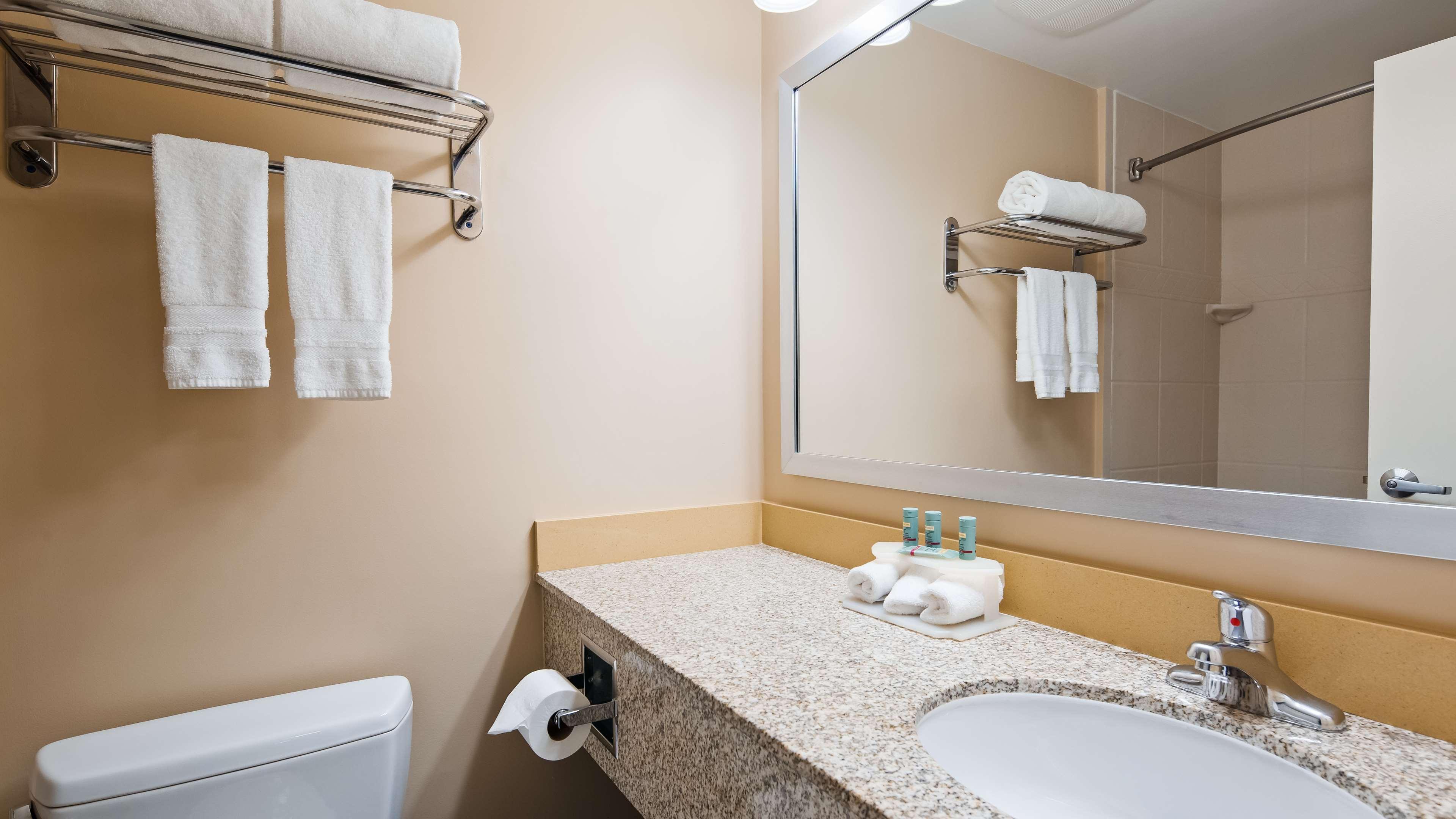 Best Western Plus Hanes Mall Уинстон-Сейлем Экстерьер фото