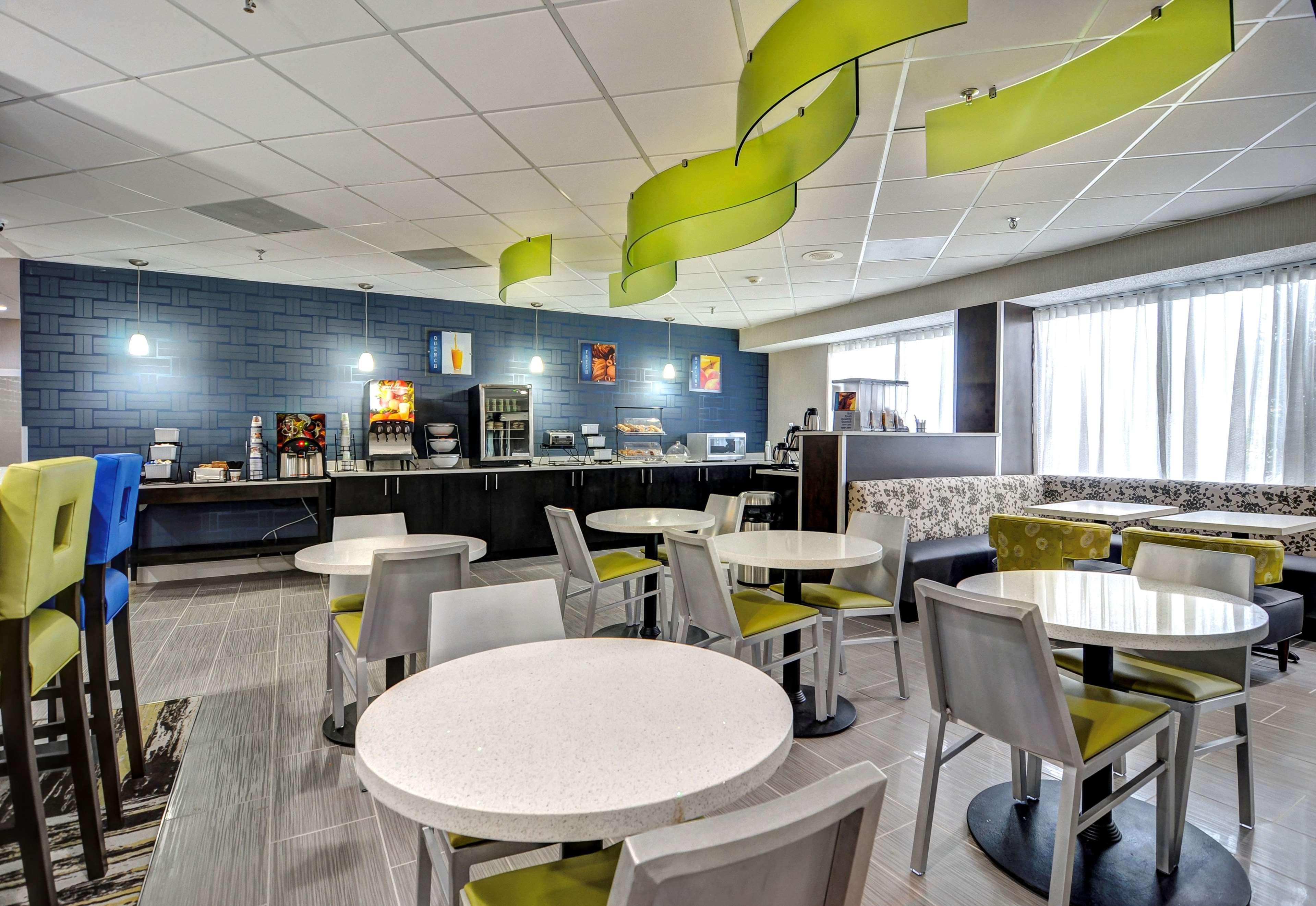 Best Western Plus Hanes Mall Уинстон-Сейлем Экстерьер фото